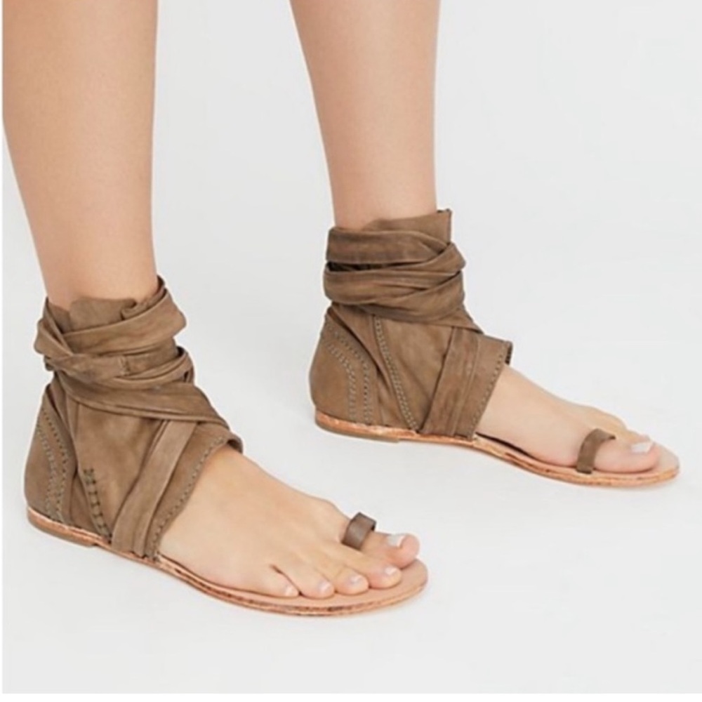 Free People Leather Delaney gladiator sandal boot tie flip flops - taupe - 9
